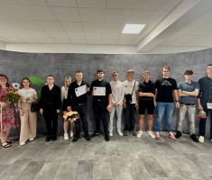 Powiększ zdjęcie Uczniowie klasy III bw z wychowawczynią