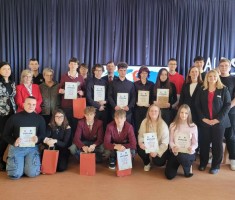 Powiększ zdjęcie Powiatowy%20Konkurs%20Wiedzy%20o%20HIV/AIDS