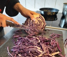 Powiększ zdjęcie Praktyczna część realizacji projektu - zajęcia w kuchni