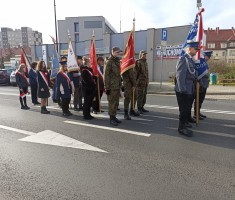 Powiększ zdjęcie Poczet sztandarowy naszej szkoły podczas obchodów Święta Niepodległości