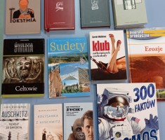 Powiększ zdjęcie Książki przekazane w ramach akcji
