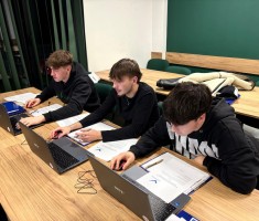 Powiększ zdjęcie Uczniowie kl.3L podczas szkolenia w Branżowym Centrum Umiejętności