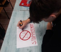 Powiększ zdjęcie 19 dni przeciwko przemocy i krzywdzeniu dzieci i młodzieży