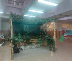 Powiększ zdjęcie Dekoracje bożonarodzeniowe w naszej szkole