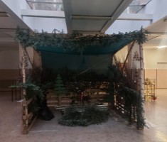 Powiększ zdjęcie Dekoracje bożonarodzeniowe w naszej szkole