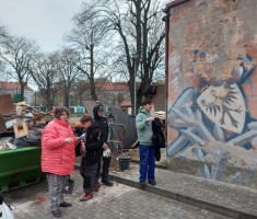 Powiększ zdjęcie Uczniowie klasy 1bu podczas pracy