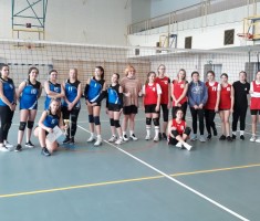 Przejdź do - Mistrzostwo powiatu drużyny siatkarek