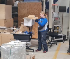 Powiększ zdjęcie Uczennica podczas praktyk