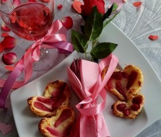 Powiększ zdjęcie Stół walentynkowy