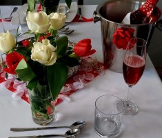 Powiększ zdjęcie Stół walentynkowy