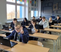 Powiększ zdjęcie Uczniowie klasy 5