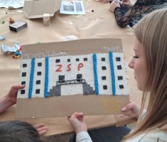 Powiększ zdjęcie Uczniowie podczas pracy