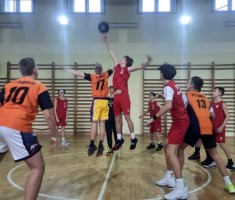 Przejdź do - Półfinał Mistrzostw Strefy w koszykówce IM- Chłopcy