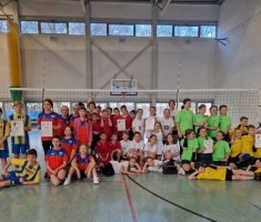 Przejdź do - Mistrzostwa Powiatu w siatkarskich "2" dziewcząt i chłopców I. DZ.