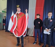 Powiększ zdjęcie Apel w rocznicę Uchwalenia Konstytucji 3. Maja