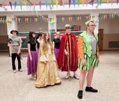 Powiększ zdjęcie Orszak