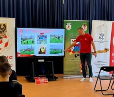 Przejdź do - Może zostaniesz sędzią piłki nożnej?