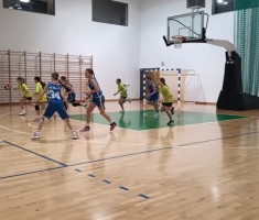 Przejdź do - 1/2 strefy J.G. w koszykówce dziewcząt - IDZ