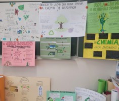 Powiększ zdjęcie EKOLOGICZNIE W NASZEJ SZKOLE