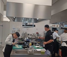 Powiększ zdjęcie Teacher Training