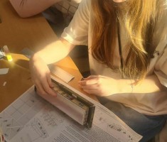 Powiększ zdjęcie Zdjęcie - Niecodzienna lekcja patriotyzmu