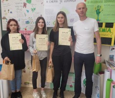 Powiększ zdjęcie EKOLOGICZNIE W NASZEJ SZKOLE