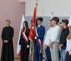 Powiększ zdjęcie uroczyste ropoczęcie roku szkolnego 2025/26