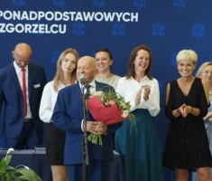 Powiększ zdjęcie uroczyste ropoczęcie roku szkolnego 2025/26