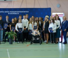 Powiększ zdjęcie uroczyste ropoczęcie roku szkolnego 2025/26