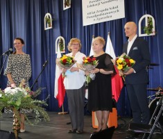 Powiększ zdjęcie Dyrekcja obecna i z lat ubiegłych