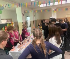 Powiększ zdjęcie Akcja 