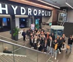 Powiększ zdjęcie Grupowe zdjęcie w Hydropolis