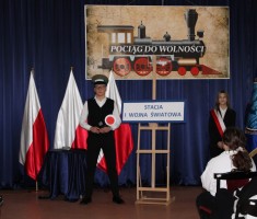 Powiększ zdjęcie Akademia: Pociąg do wolności