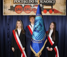 Powiększ zdjęcie Poczet Sztandarowy naszej Szkoły