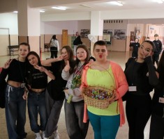 Powiększ zdjęcie Wspólne świętowanie