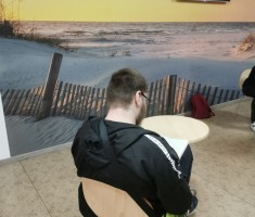 Powiększ zdjęcie Uczeń podczas akcji 