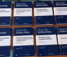 Powiększ zdjęcie Książki przekazane bibliotece podczas akcji