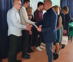 Powiększ zdjęcie Wręczenie nagród