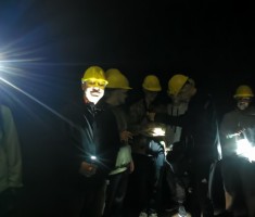 Przejdź do - Ekonomiści i budowlańcy eksplorują tajemnicze podziemia „RIESE” - i nie tylko…