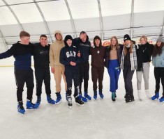 Przejdź do - WF na lodowisku - klasa IB na ŁOS-iu