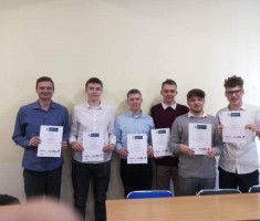 Przejdź do - Maturzyści z IV TBE z gronie finalistów Olimpiady Budowlanej