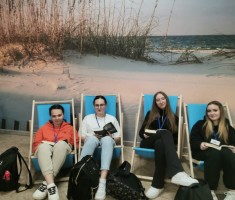 Przejdź do - "Czytanie to najpiękniejsza zabawa, jaką sobie ludzkość wymyśliła" - "bawiąc się" pobiliśmy rekord