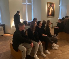 Powiększ zdjęcie Zwiedzanie Zamku