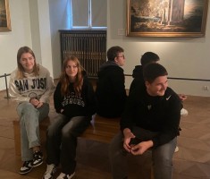 Powiększ zdjęcie Zwiedzanie Zamku