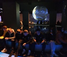 Powiększ zdjęcie Młodzież w Hydropolis