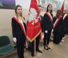 Powiększ zdjęcie Poczet Sztandarowy naszej Szkoły