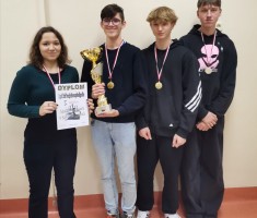 Przejdź do - Mistrzowski tytuł dla szachistów naszej szkoły