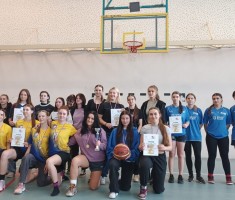 Przejdź do - Brązowy medal dziewcząt w koszykówce 3x3