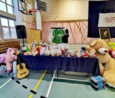 Powiększ zdjęcie Sponsorzy byli hojni, było co licytować