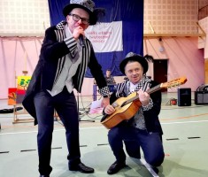 Powiększ zdjęcie Prowadzący finał ujawnili swoje różne zamiłowania